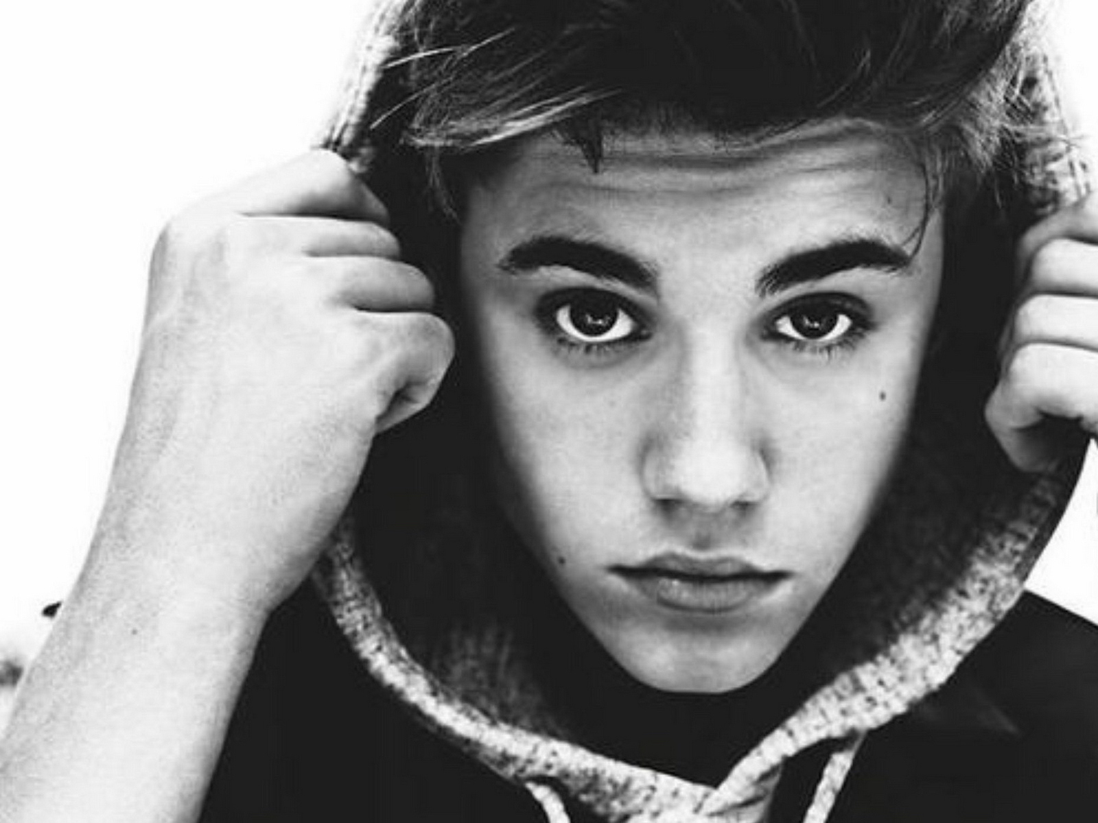 Justin Bieber Denies Fathering Child With Alleged Baby Mom