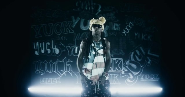 2 Chainz Feat. Lil Wayne – Yuck