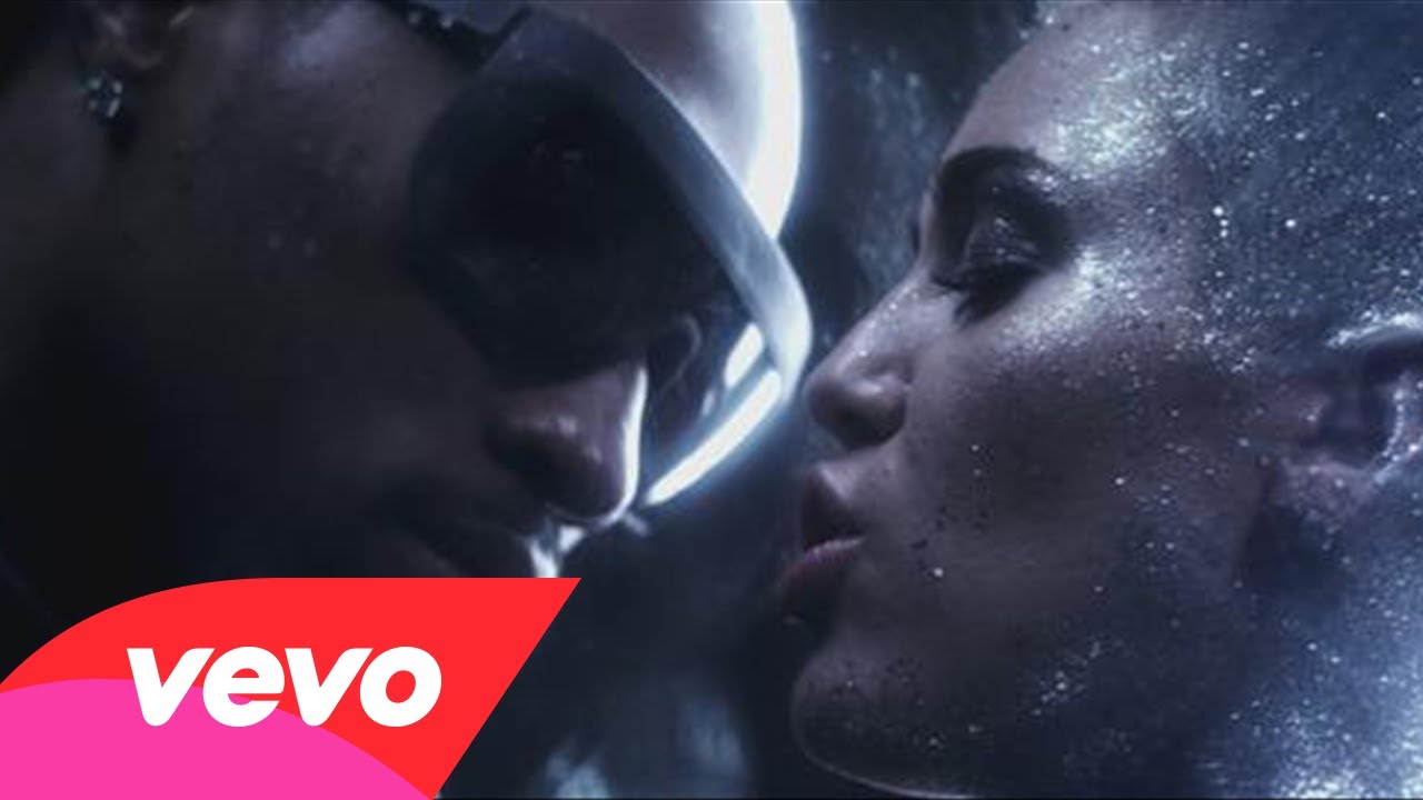Future-Feat.-Miley-Cyrus-Mr-Hudson-Real-and-True-Official-Video-VEVO