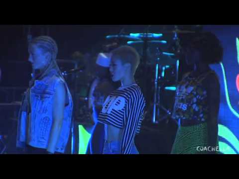 Pharrell Williams Performed At Coachella [Full Set]