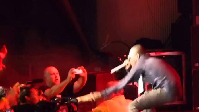 Drake Brings Out Bobby Shmurda To Perform “Hot Nigga” In New Jersey