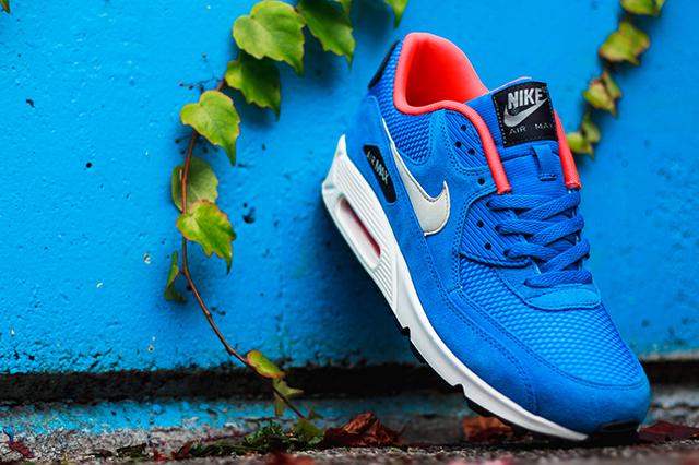 NIKE-AIR-MAX-90-ESSENTIAL_5