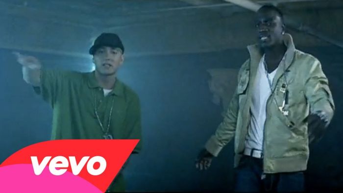 Akon Feat. Eminem – Smack That